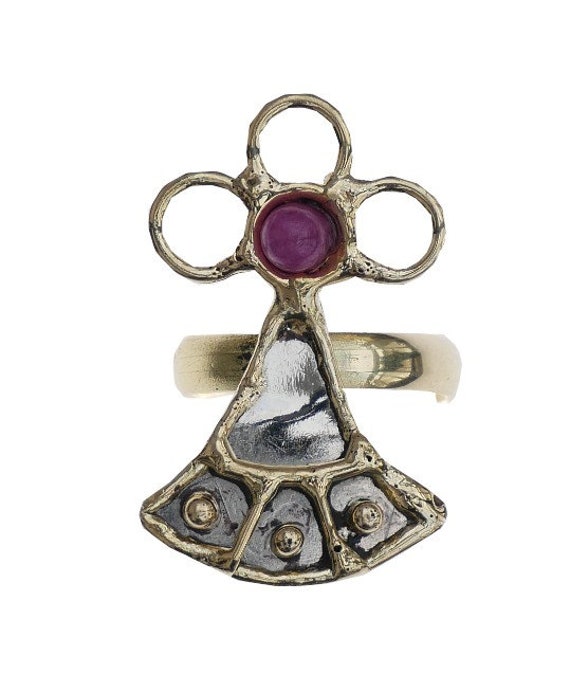 Lady Puppe Ring Lady Puppe Ring von TaraCrowdCapture