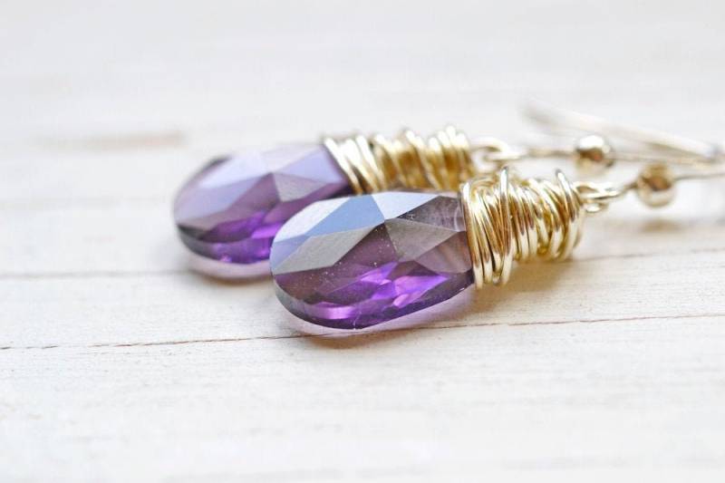 Lila Kristall Ohrringe, Und Silber Wire Wrap Boho Chic Amethyst Ohrhänger Teardrops Glastropfen Einfacher Schmuck von TaraFloraStudio