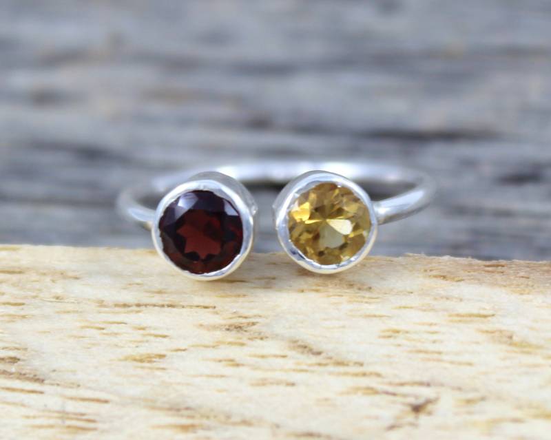sterling Silber Zwei-stein-Ring Natürliche Citrin & Granat, Einstellbar von Tarageminternational
