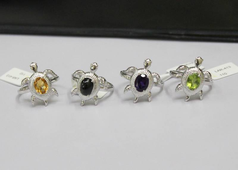 Sterling Silber Tortoise Ring Natürlicher Peridot, Amethyst, Citrin, Schwarzer Stern von Tarageminternational