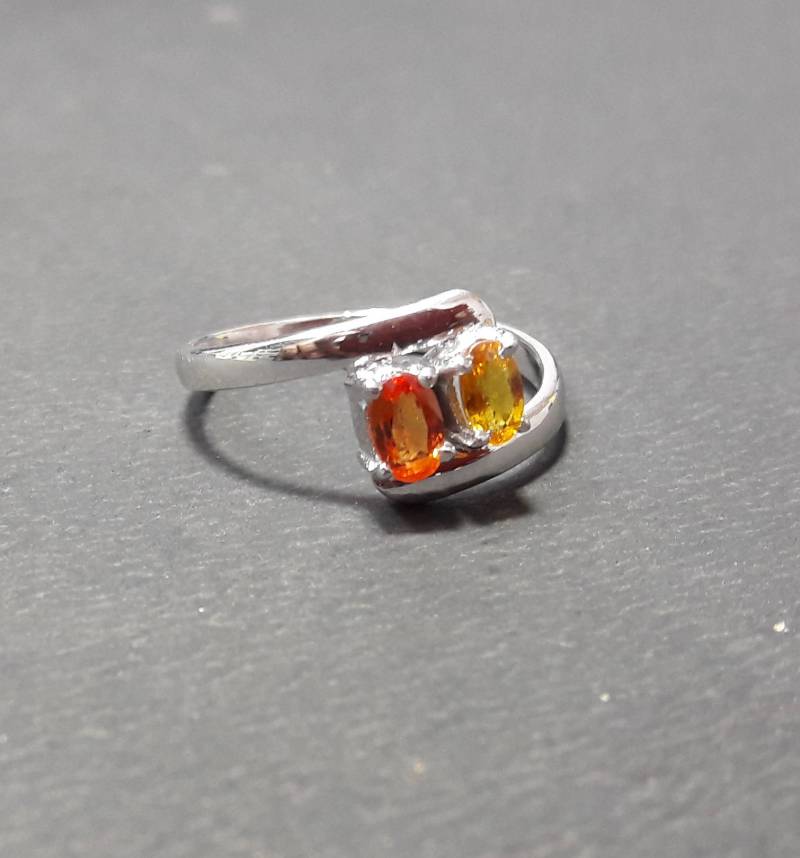 Handgemachte Sterling Silber Ring Gelb Orange Saphir Schmuck, Größen Verstellbar von Tarageminternational