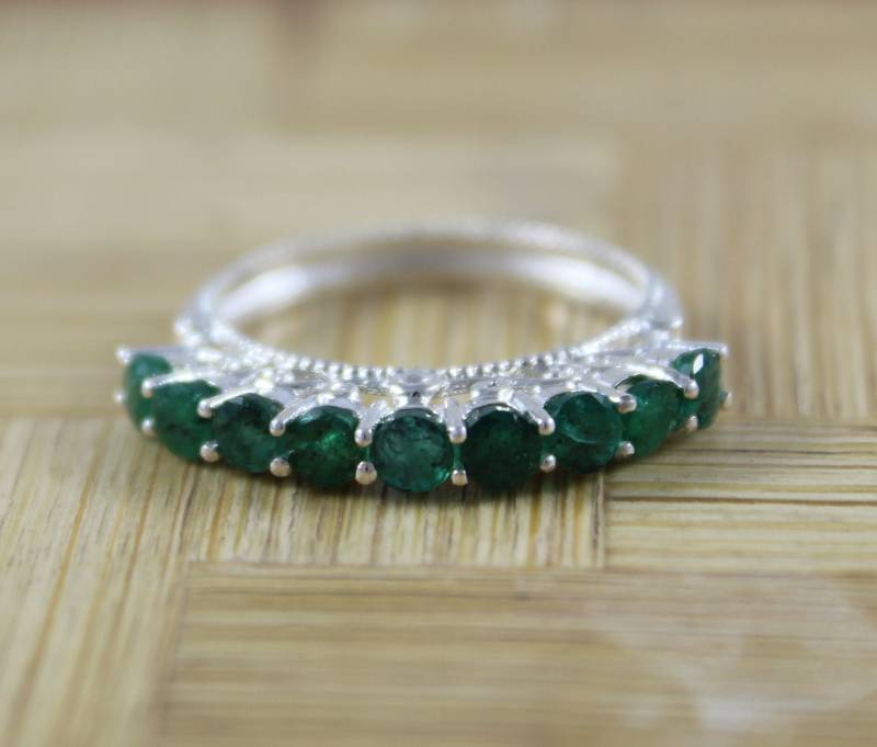 Natürlicher Smaragd Ehering Sterling Silber Vintage Brautring von Tarageminternational