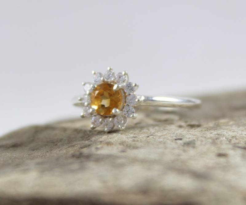 Handgemachter Citrin-Zirkon-Ring 925 Sterling Silber, 5 Mm Rundschliff von Tarageminternational