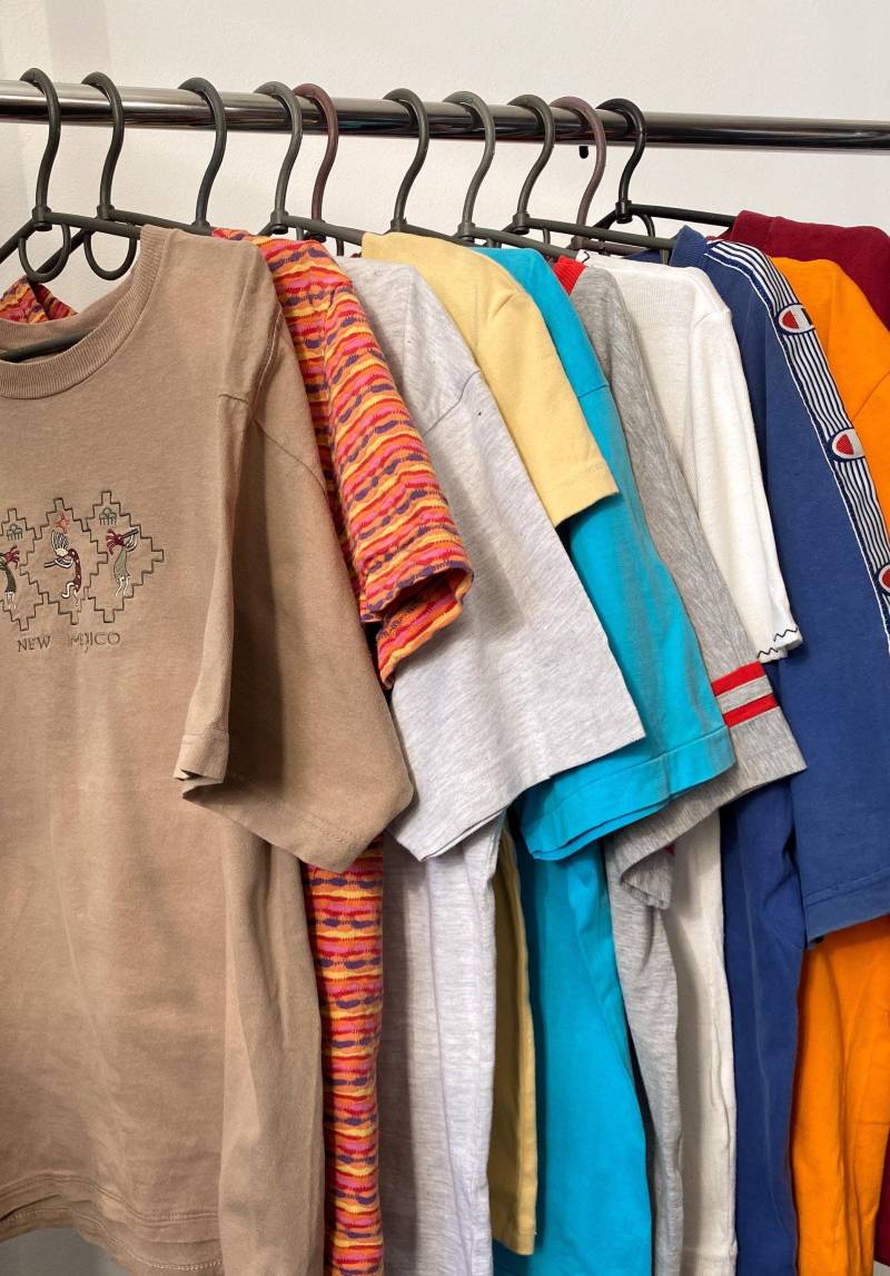 Retro 90Er Jahre T-Shirt von TarasCommon