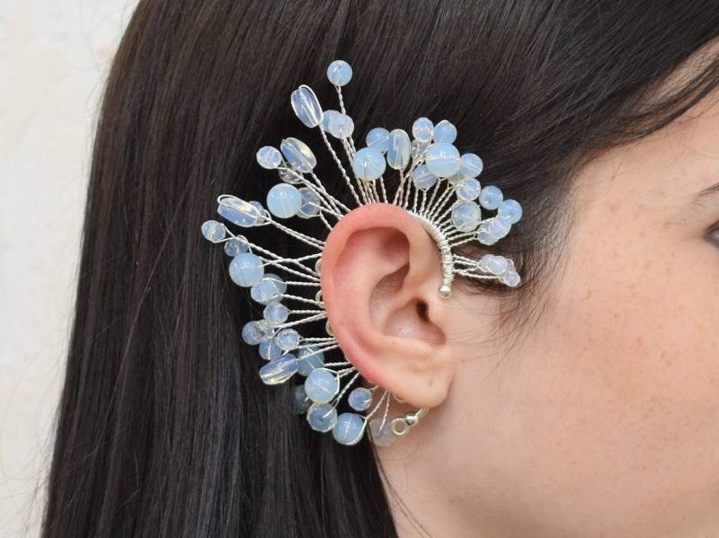 Zierliche Ohrklemme Ohne Piercing Mit Mondsteinen von TarnavskayaStudio