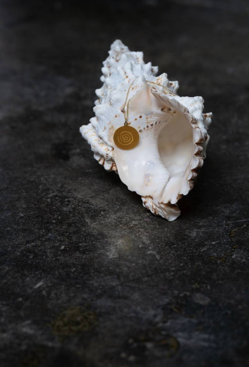 Goldene Kette ‚Spiral' von TaroLabel