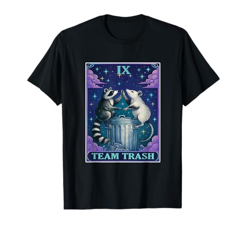 Tarotkartendeck Team Trash Waschbär Tarotkarten Delight Kids T-Shirt von Tarot Card Shrit Women Men Raccoon And Possum Team