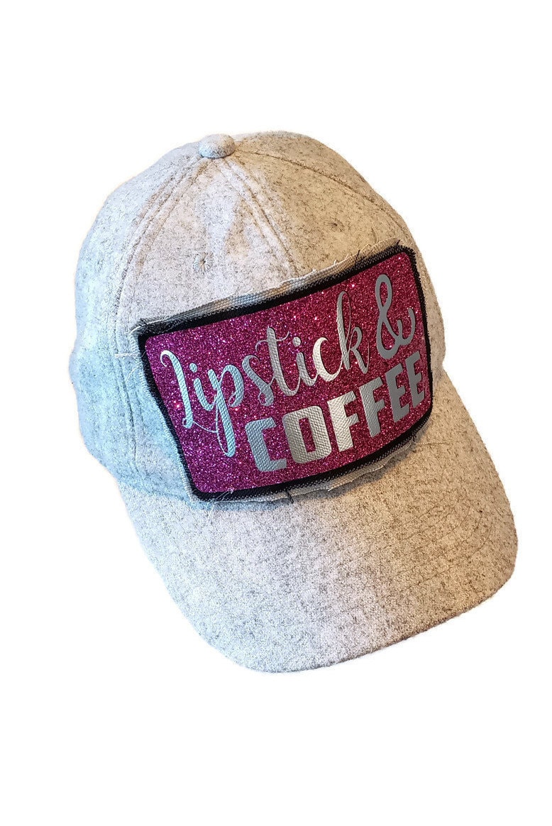 Lippenstift Und Kaffee-Baseball-Mütze Lippenstift Und Kaffee-Baseball-Mütze von TaruCreative