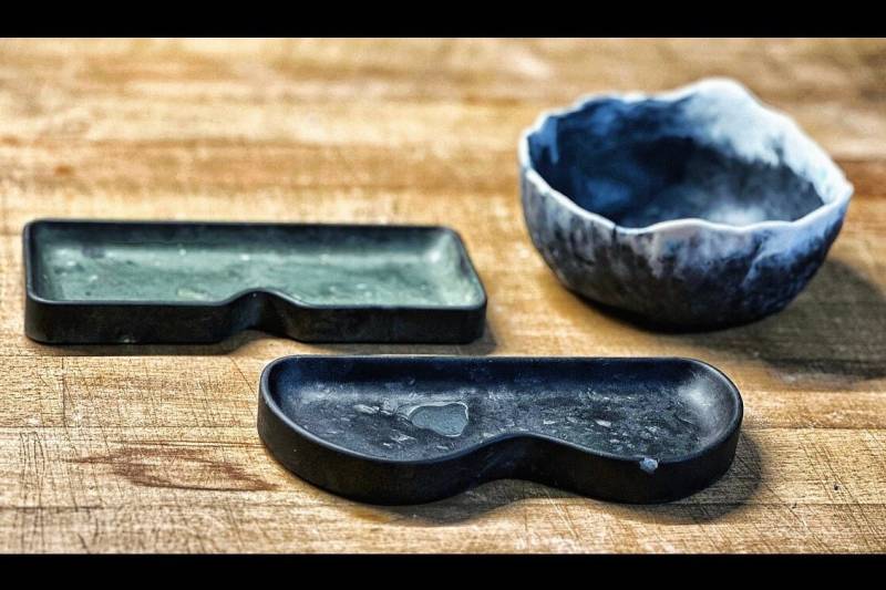 Brillentablett Brillenablage Brillenhalter - Durchgefärbt Oder Im Terrazzo Style Handgegossen Brillenparkplatz von TaschaFu