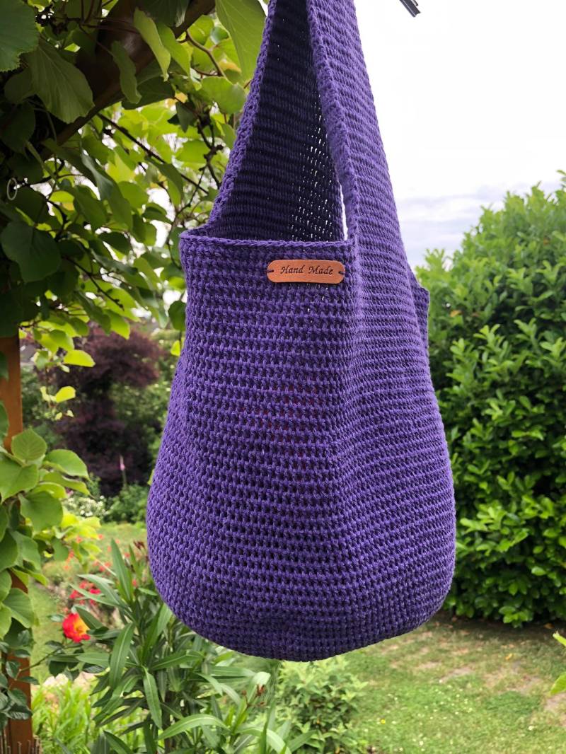 Hobo Bag Handarbeit-Häkeltasche Lila-Häkelbeutel Aus Baumwolle-stabiler Einkaufsbeutel-Schultertasche-Damentasche-Geschenkidee-Tragetasche von TaschenMitHerz