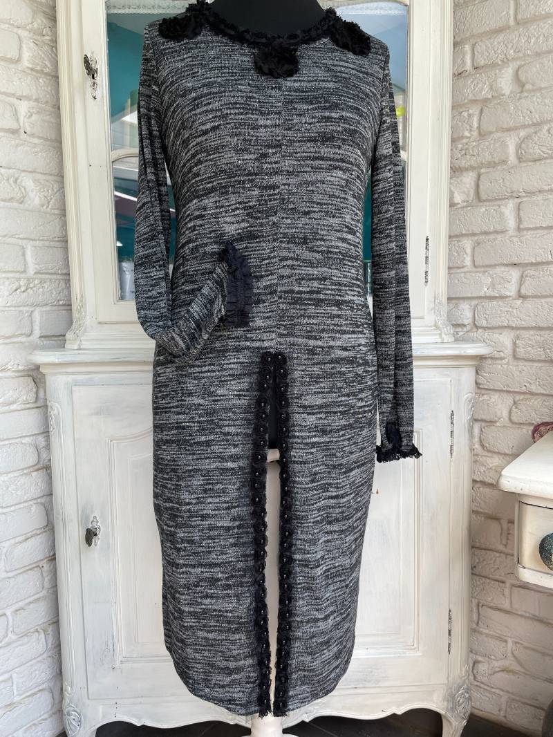 Oberteil Longpulli Taschenwerk Verziertes Schwarz Grau Größe 36 38 40 Oberteil Longpulli Taschenwerk Verziertes Schwarz Grau Größe 36 38 40 von TaschenwerkCS