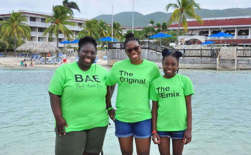 Bae | Beste Tante Aller Jahre Shirt von TashasKre8tiveCorner