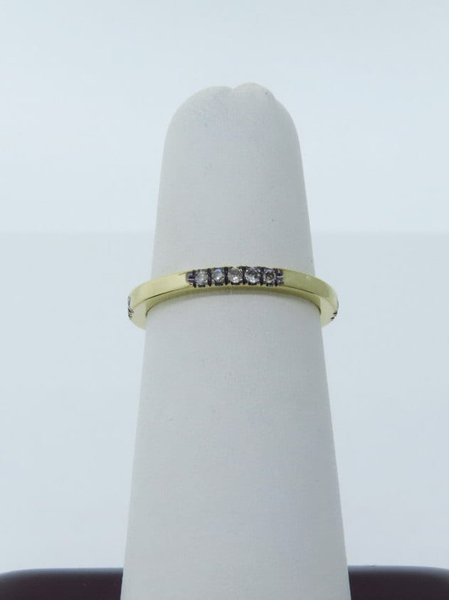 14K Gelbgold 0, 14 Karat Schwarz Rhodiniert Champagner Diamant Micro Pave Ring/Jubiläumsring Stapelbarer Eternity Band 14K Gelbgold 0, 14 Karat Schwarz Rhodiniert Champagner Diamant Micro Pave Ring/Jubiläumsring Stapelbarer Eternity Band von Tasiyanjewelrydesign