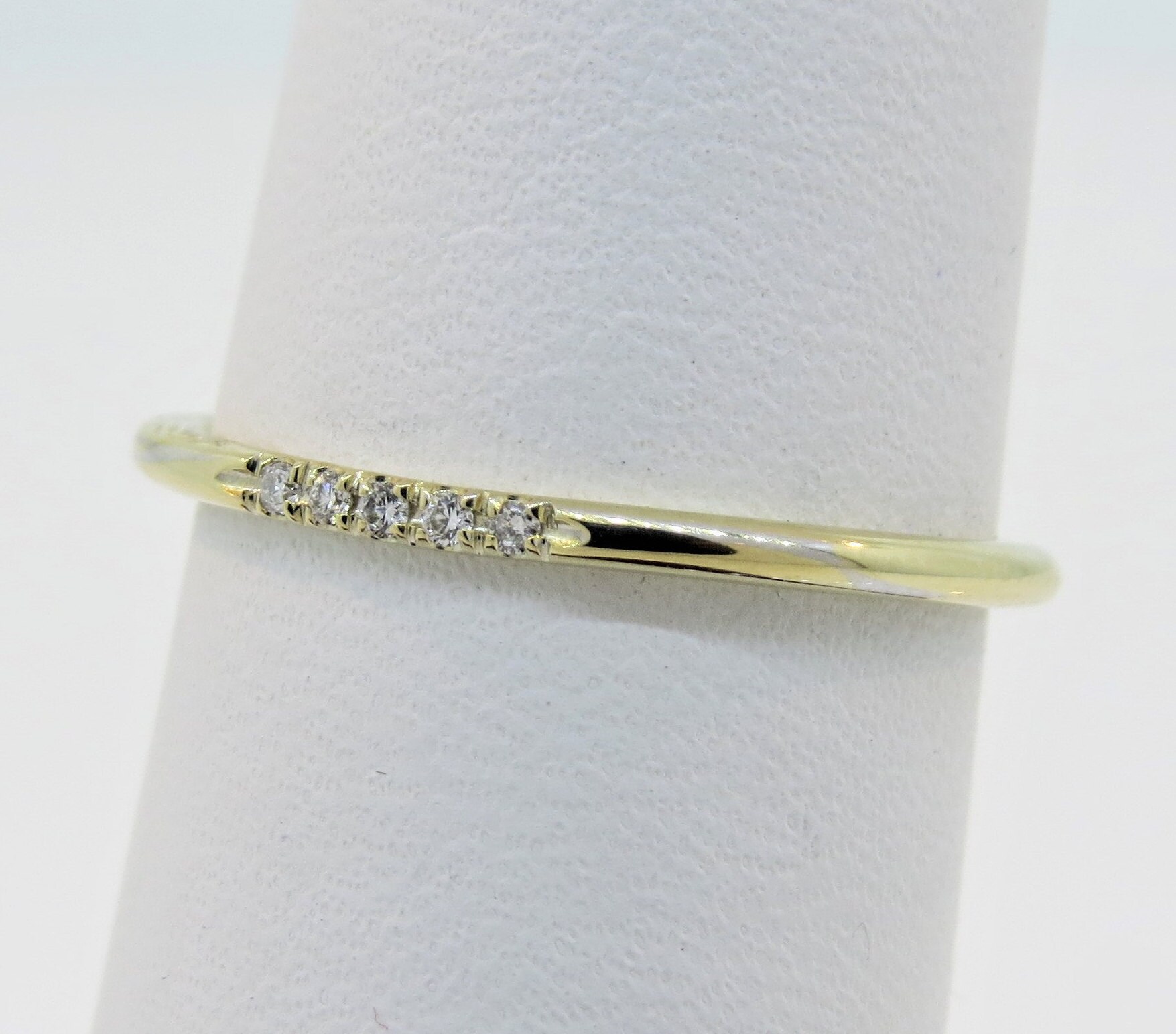 14K Gelbgold 0.03Ct Diamant Ehering/Micro Pave Ring Stapelbarer Jubiläumsring Versprechen Geschenk Für Sie Midi von Tasiyanjewelrydesign