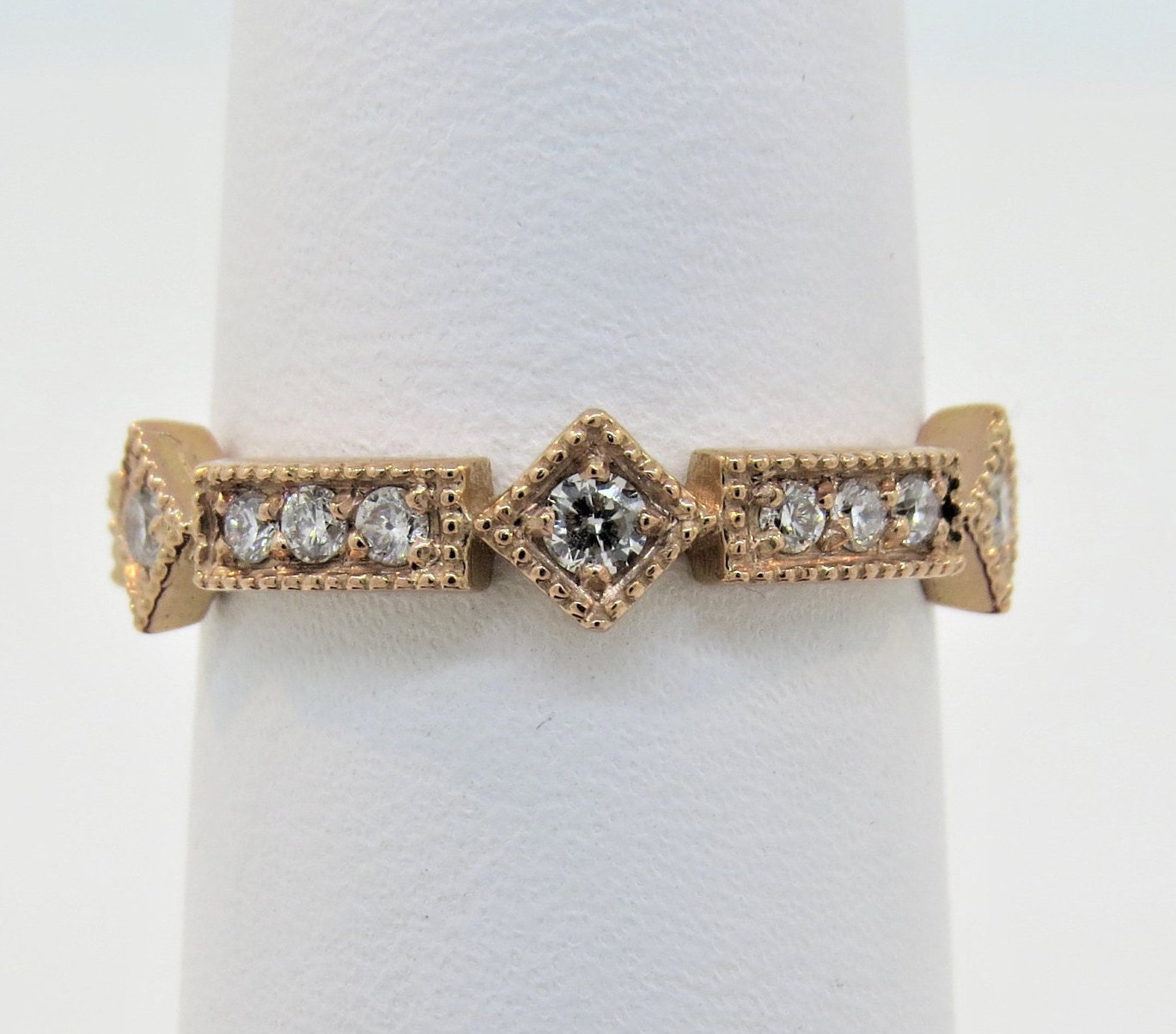 14K Rose Gold Vintage Antik Stil 0.44Ct Diamant Milgrain Ehering/Ewigkeit Band Jubiläumsring Stapelbarer Ring Brautring von Tasiyanjewelrydesign