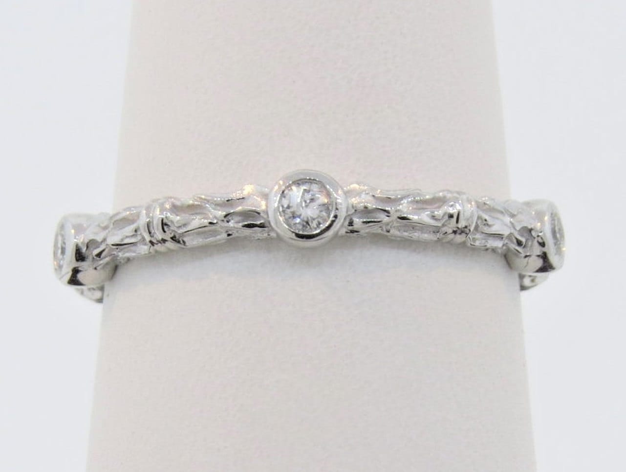 14K Weißgold 0, 14 Karat Diamantring/stapelring Eternity Band Jubiläumsring Diamant Ehering Versprechen Ring von Tasiyanjewelrydesign