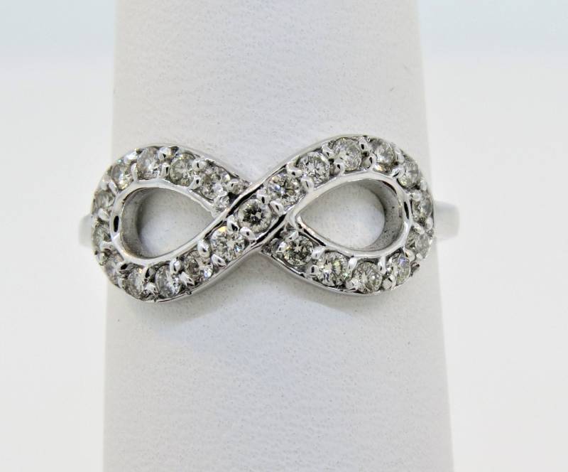 14K Weißgold 0.42Ct Diamant Infinity Ring/Criss Cross X Jubiläumsband Stapelbarer Geschenk Für Sie von Tasiyanjewelrydesign