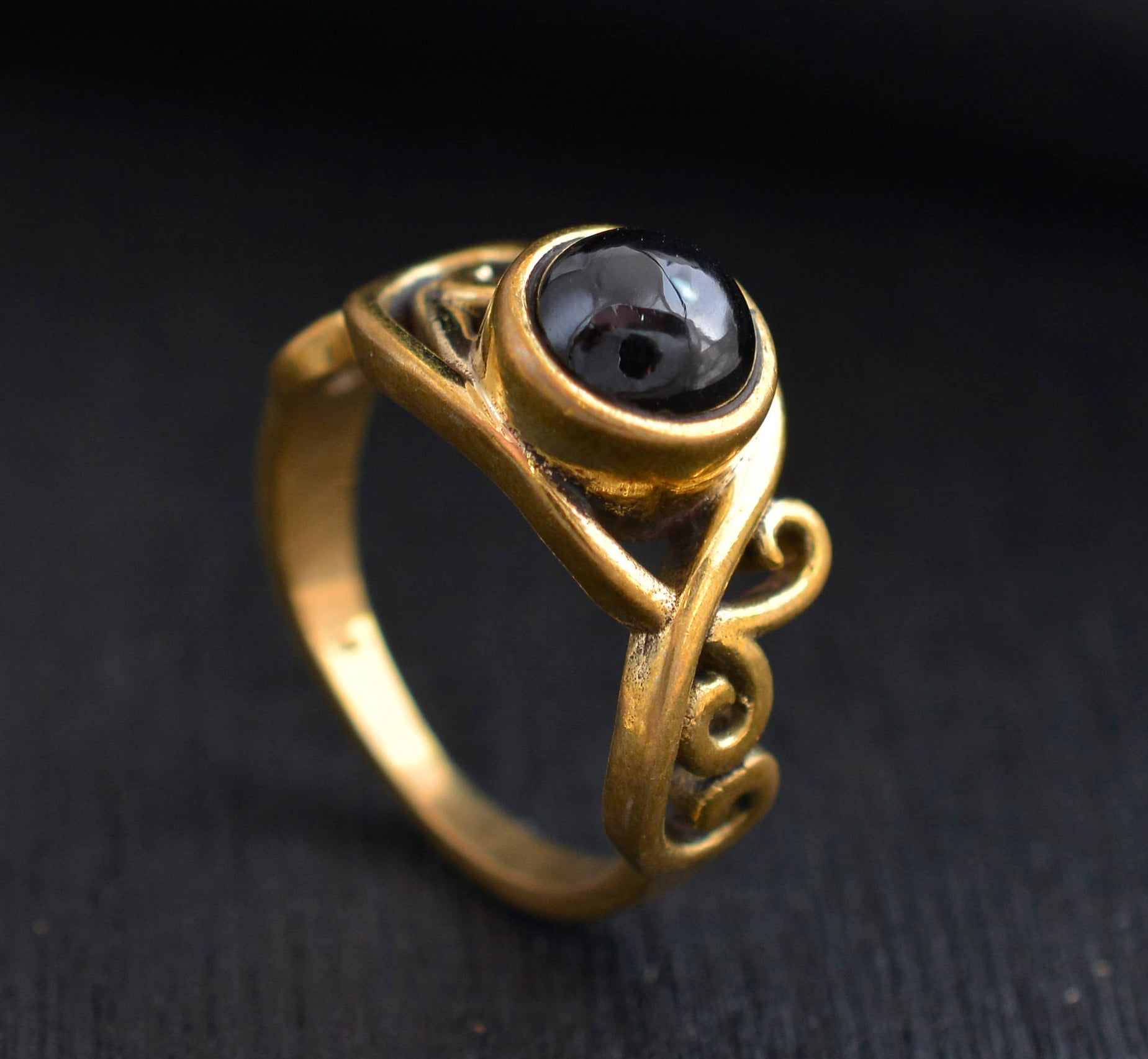 Schwarzer Obsidian Ring, Messing Frauen Geschenk Edelstein Handgemachter Schmuck, Jahrestag Für Sie von TasuPoint
