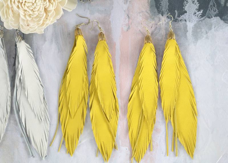 Gelbe Leder Feder Ohrringe. Ohrringe, Lange Fransen Boho Schmuck Gelbe Leder Feder Ohrringe. Ohrringe, Lange Fransen Boho Schmuck von TatiTassels