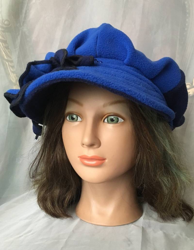 Royalblau Und Marine Fleece Velour Mütze Größe Groß - Extra Groß. Warme Wintermütze. Tatiana123 von Tatiana123