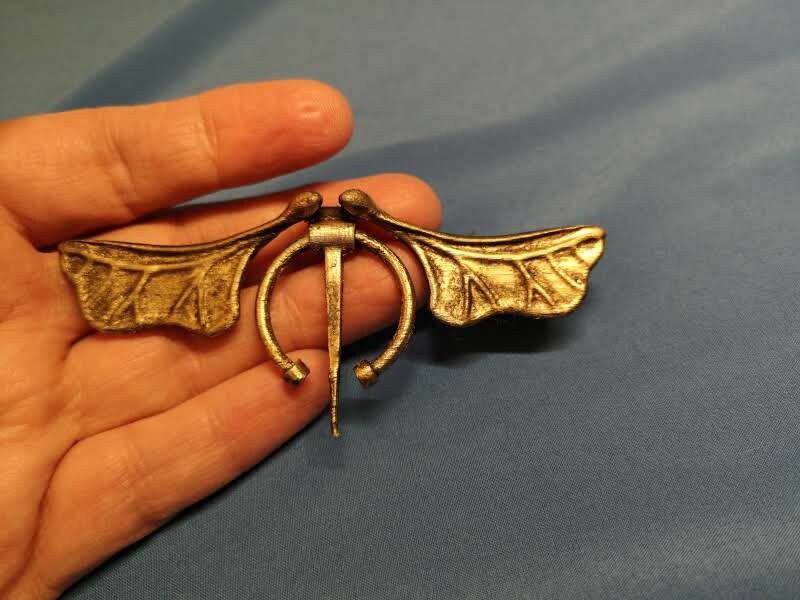 Pla 3D Gedruckte Sansa Stark Inspirierte Penannular Brosche Ahorn Samen Flügel Pin, Cosplay Prop Ornament von TatianartCosplay