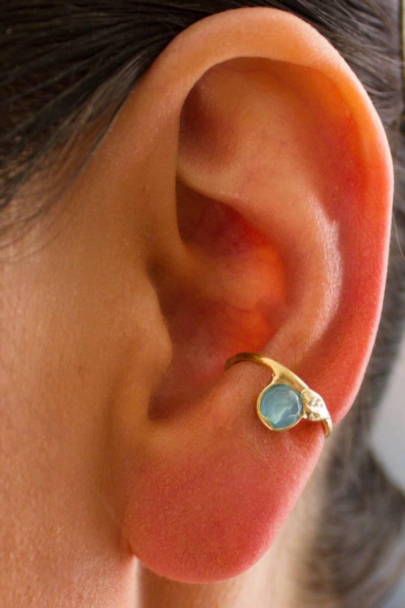 Ohrklemme - Blauer Quarz Facettiert, Silber Vergoldet, Ohrring Ohne Ohrloch Tragbar, Handgefertigt, 121G von TatjanaAppelhans