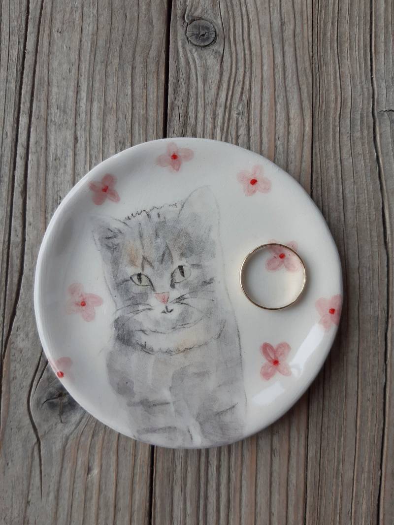 Handgemachte Getigerte Katze Keramik Ring Teller Geschenk Für Katzen-Liebhaber von TatjanaCeramics