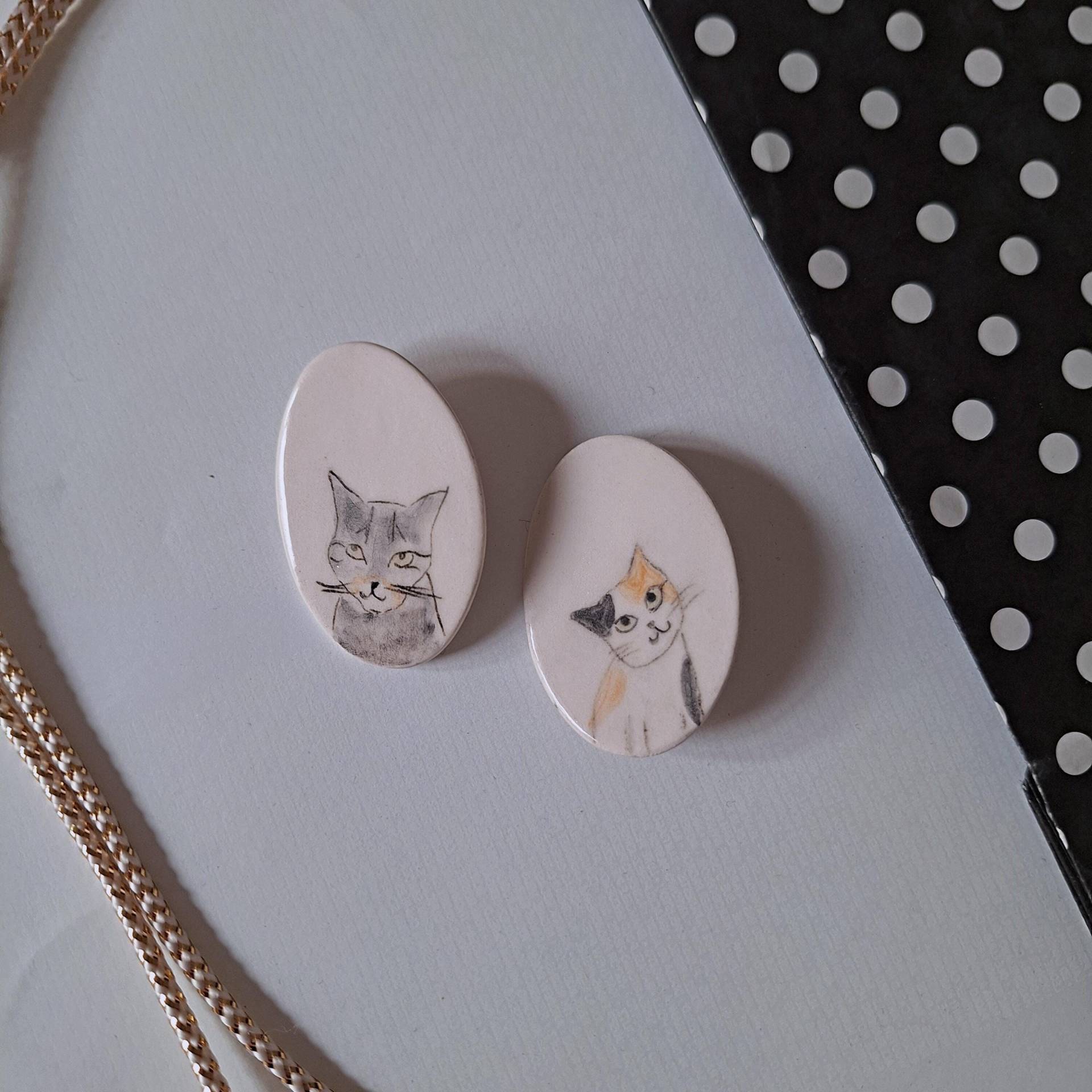 Personalisierte Brosche Handbemalter Katzenschmuck Personalisierte Brosche Handbemalter Katzenschmuck von TatjanaCeramics
