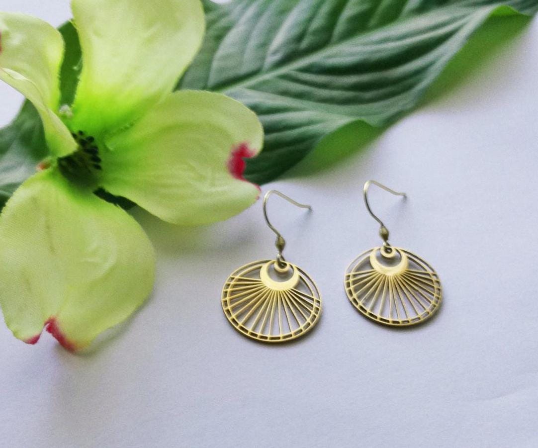 Goldene Ohrringe Halbmond Mond Geometrisch Edelstahl Geschenk Für Sie von TatjanasJewelry