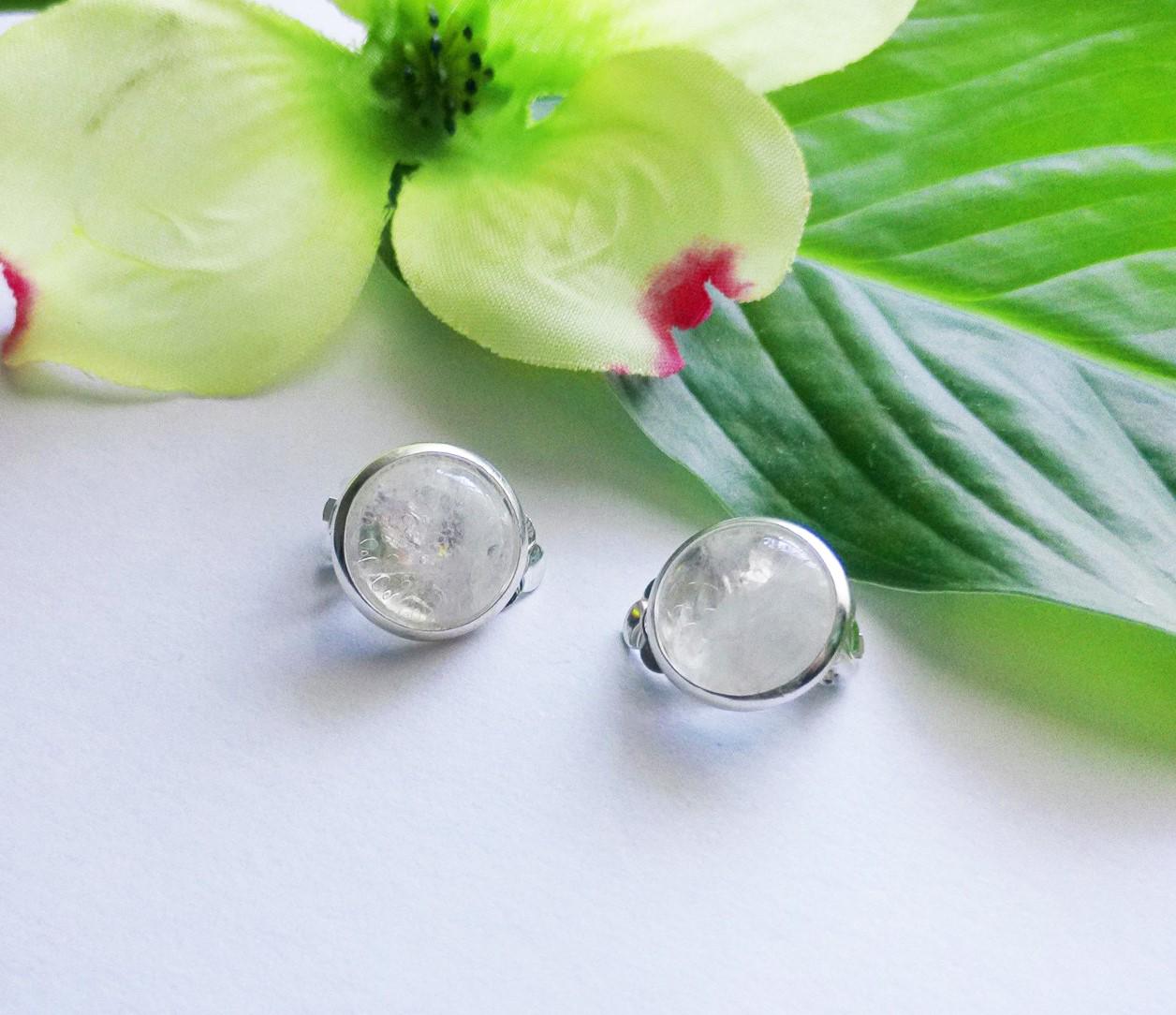 Ohrringe Ohrclips Edelstahl Silber Bergkristall Stein von TatjanasJewelry