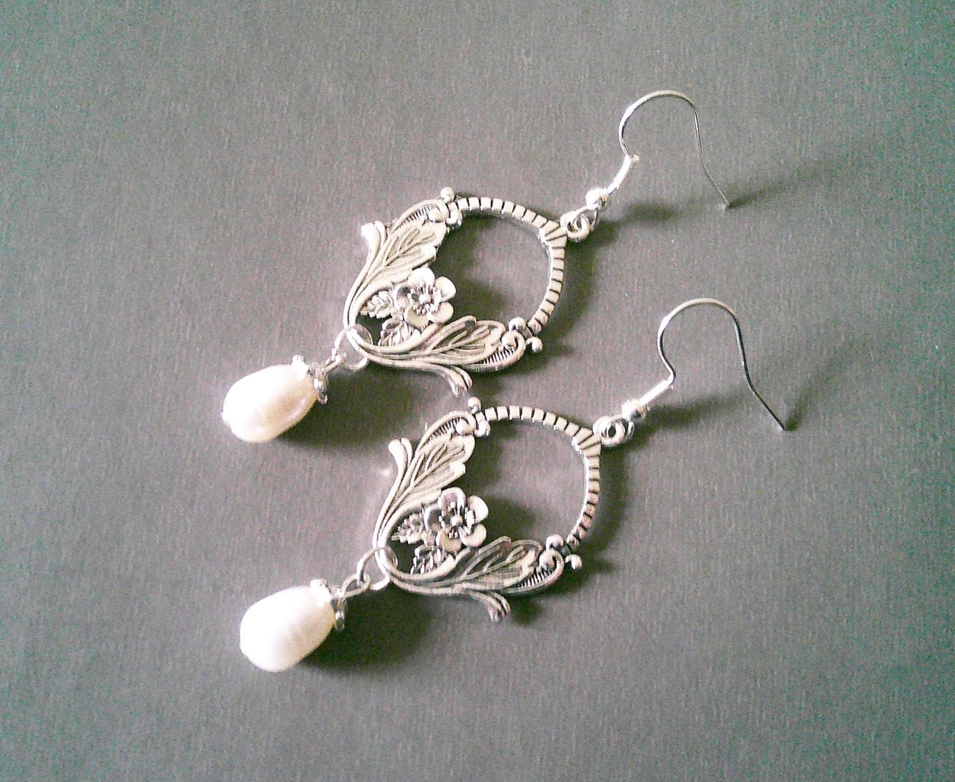 Ohrschmuck Brautohrringe Mit Süßwasser Zuchtperlen in Tropfenform Hängeohrringe Geschenk von TatjanasJewelry