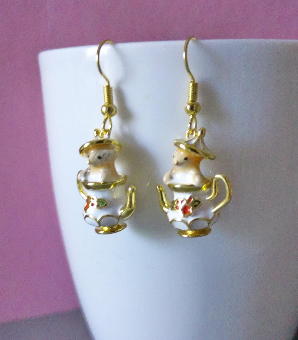 Ohrschmuck Hängeohrringe Mäuschen in Teekanne von TatjanasJewelry