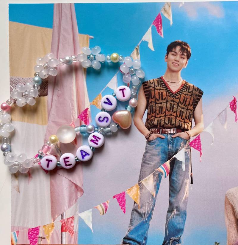 Seventeen Armband "Team Svt" Buntes Armband, Rosa, Weiß, Blau, Gelb Thema von TatoProjects