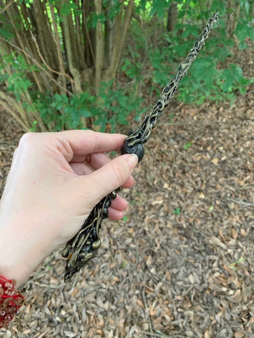 Tatverdächtige Pixie-Wand #1 von TatteredPixieCrafts