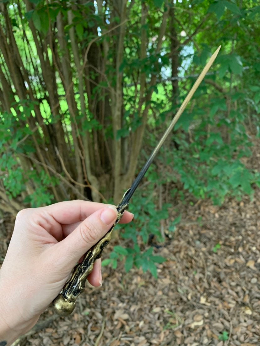 Tatverdächtige Pixie-Wand #4 von TatteredPixieCrafts