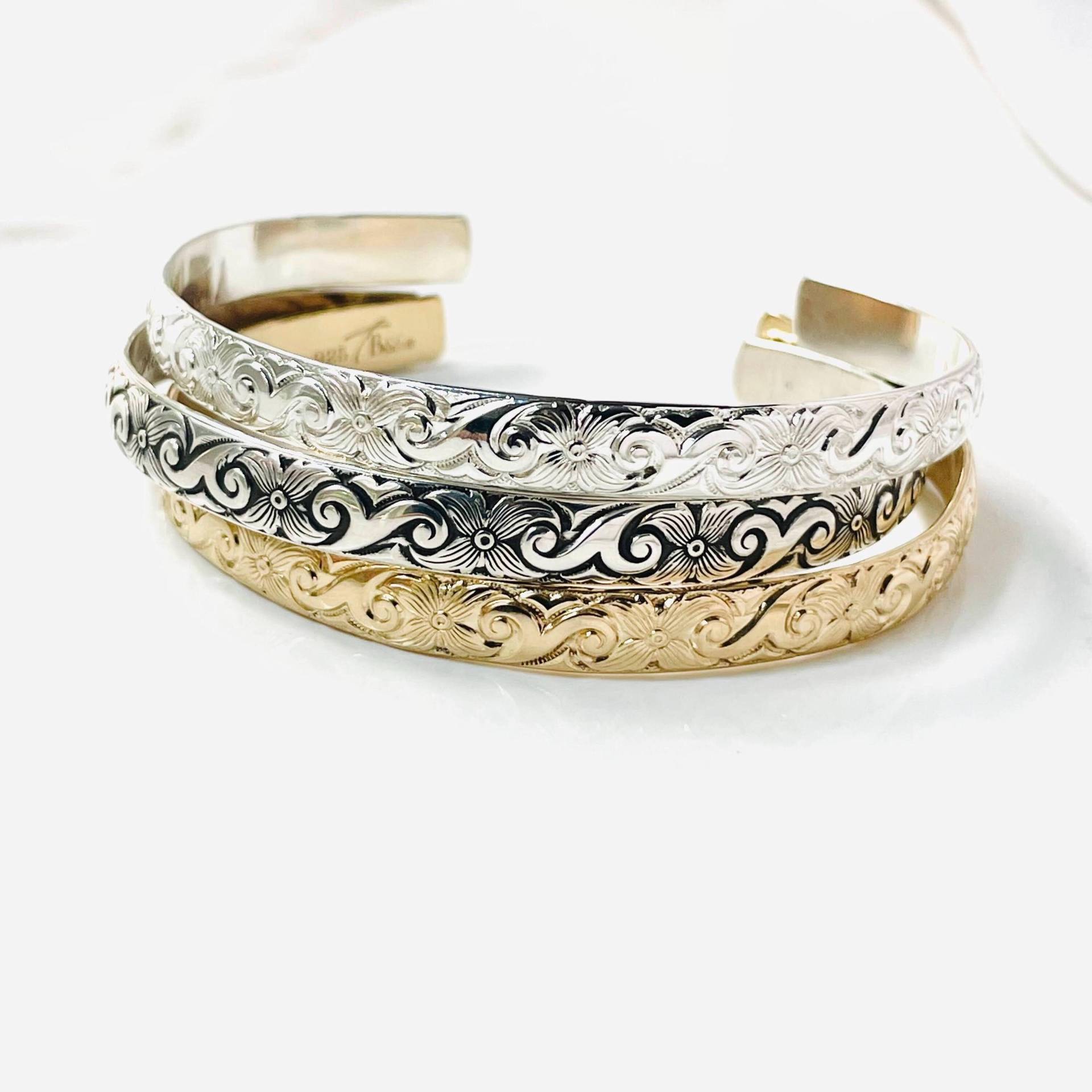 Secret Hidden Message Armband Massiv Sterling Silber Oder Gold-Filled. Blumen Armreif. Abschlussgeschenk Für Frau-Mutter-Schwester-Nichte Secret Hidden Message Armband Massiv Sterling Silber Oder Gold-Filled. Blumen Armreif. Abschlussgeschenk Für Frau-Mutter-Schwester-Nichte von TatumBradleyCo