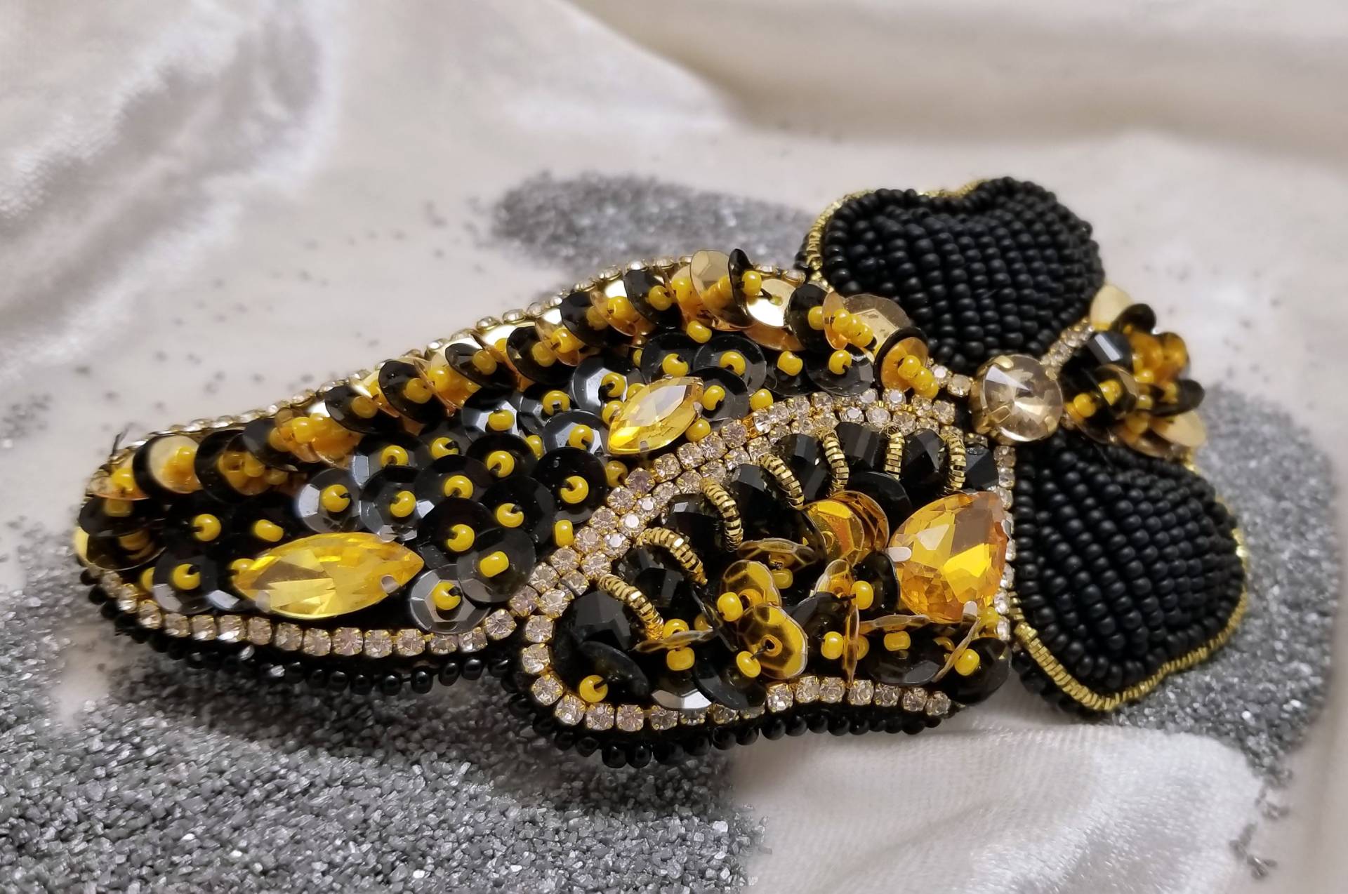 Perlen Haarspange, Bestickte Handgefertigte Einzigartige Geschenkidee Perlen Haarspange, Bestickte Handgefertigte Einzigartige Geschenkidee von TatySamson