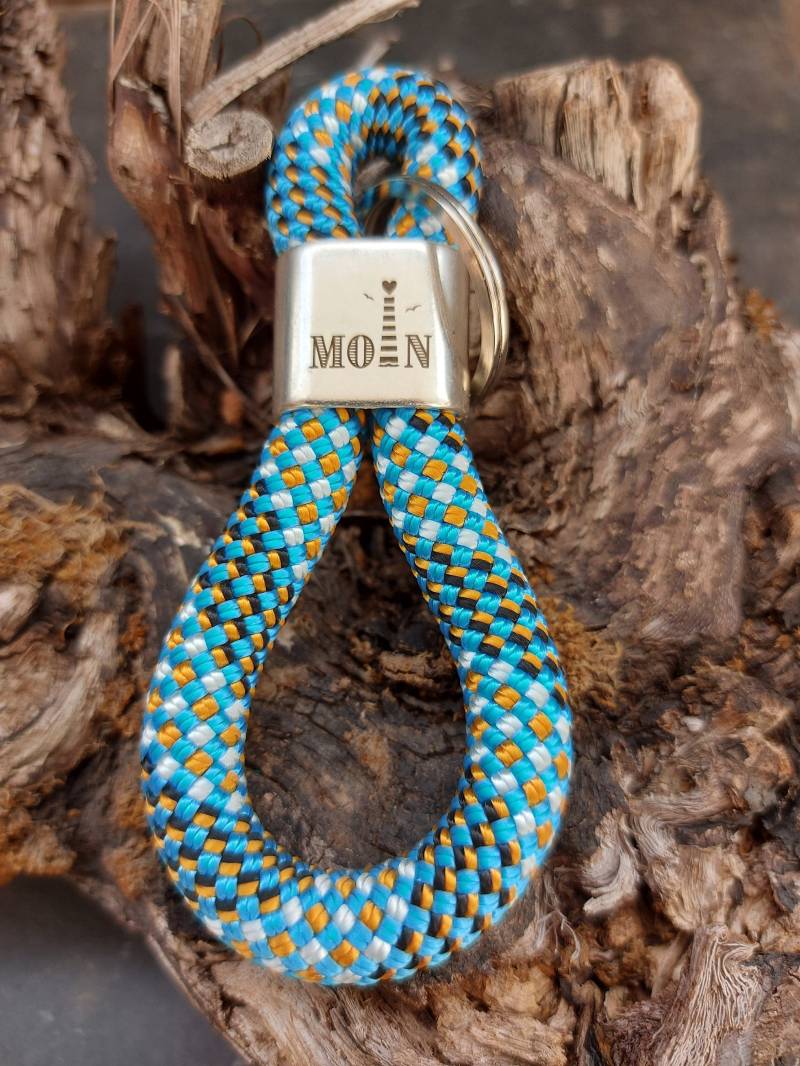 Schlüsselanhänger Aus Segeltau/Segelseil, Mit Silberfarbenem Metallstück "Moin" , Auf Wunsch Mini-Anhänger von TauderGschpusi