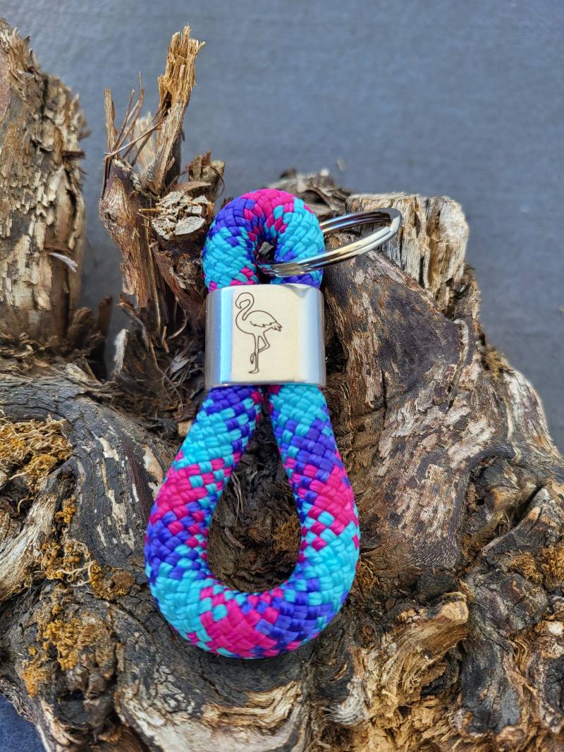 Schlüsselanhänger Aus Segeltau/Segelseil, Mit Silberfarbenen Metallstückstück "Flamingo" , Auf Wunsch Mini-Anhänger von TauderGschpusi