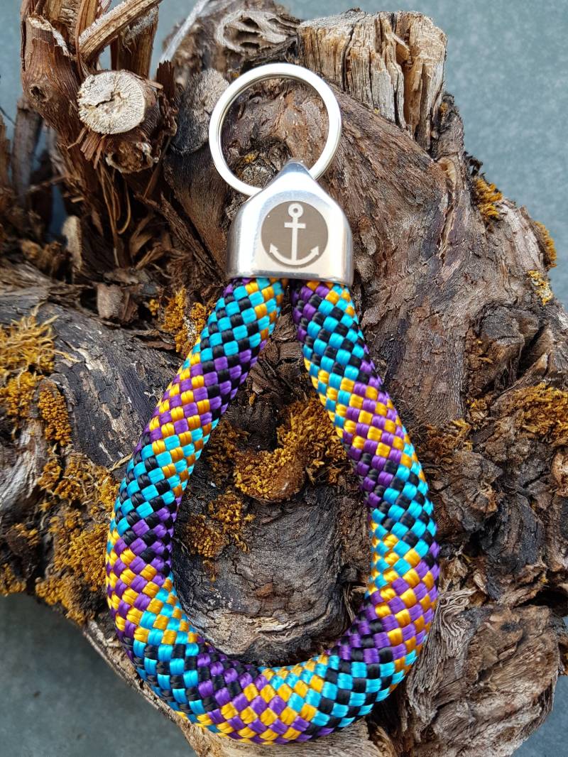 Schlüsselanhänger Aus Segeltau/Segelseil, Mit Silberfarbener Endkappe "Anker" , Auf Wunsch Mini-Anhänger von TauderGschpusi