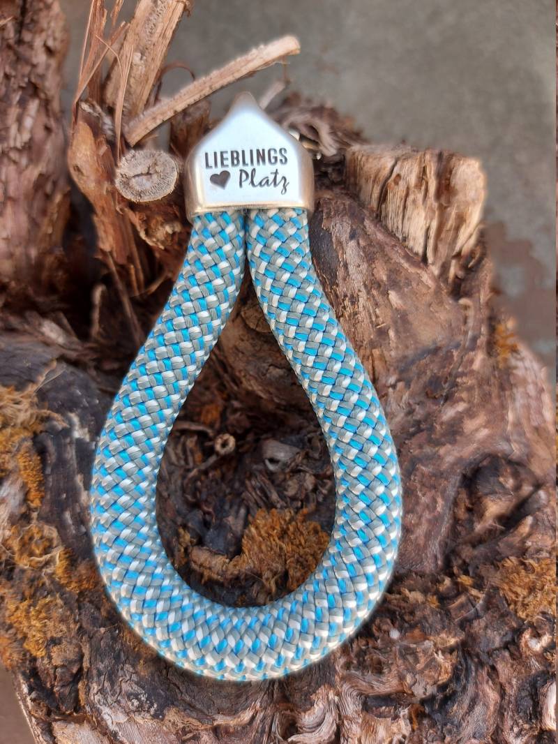 Schlüsselanhänger Aus Segeltau/Segelseil, Mit Silberfarbener Endkappe "Lieblingsplatz" , Auf Wunsch Mini-Anhänger von TauderGschpusi