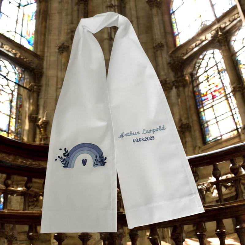 Regenbogen Taufschal Mit Name & Datum Bestickt von Taufkleiddesign