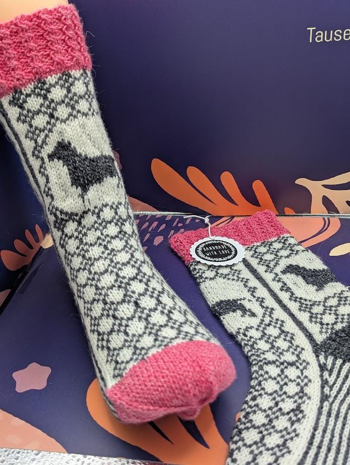 Handgestrickte Socken Gr. 36/37, Fair Isle, Dackel Handgestrickte Socken Gr. 36/37, Fair Isle, Dackel von Tausendsasser01