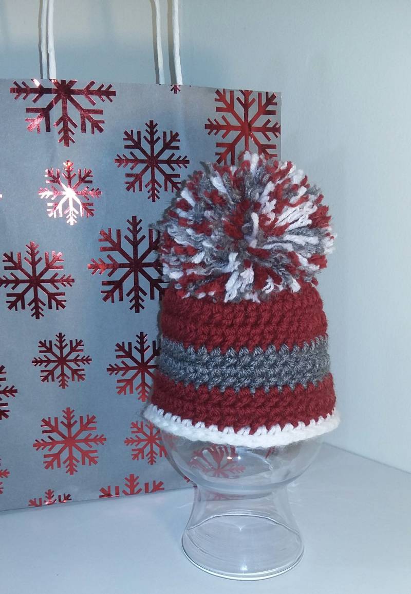 Purpur, Rot, Grau Und Weiß Alabama Inspiriert Häkelmütze von TaylorBugCrafts