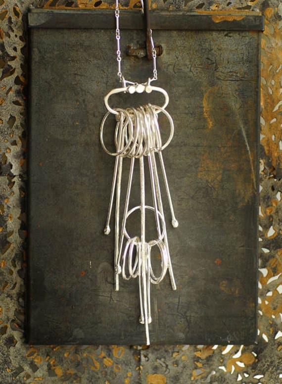 Long Bar Anhänger, Tragbare Kunst Halskette, Couture Schmuck, Mutige Silberkette von TaylorsEclectic