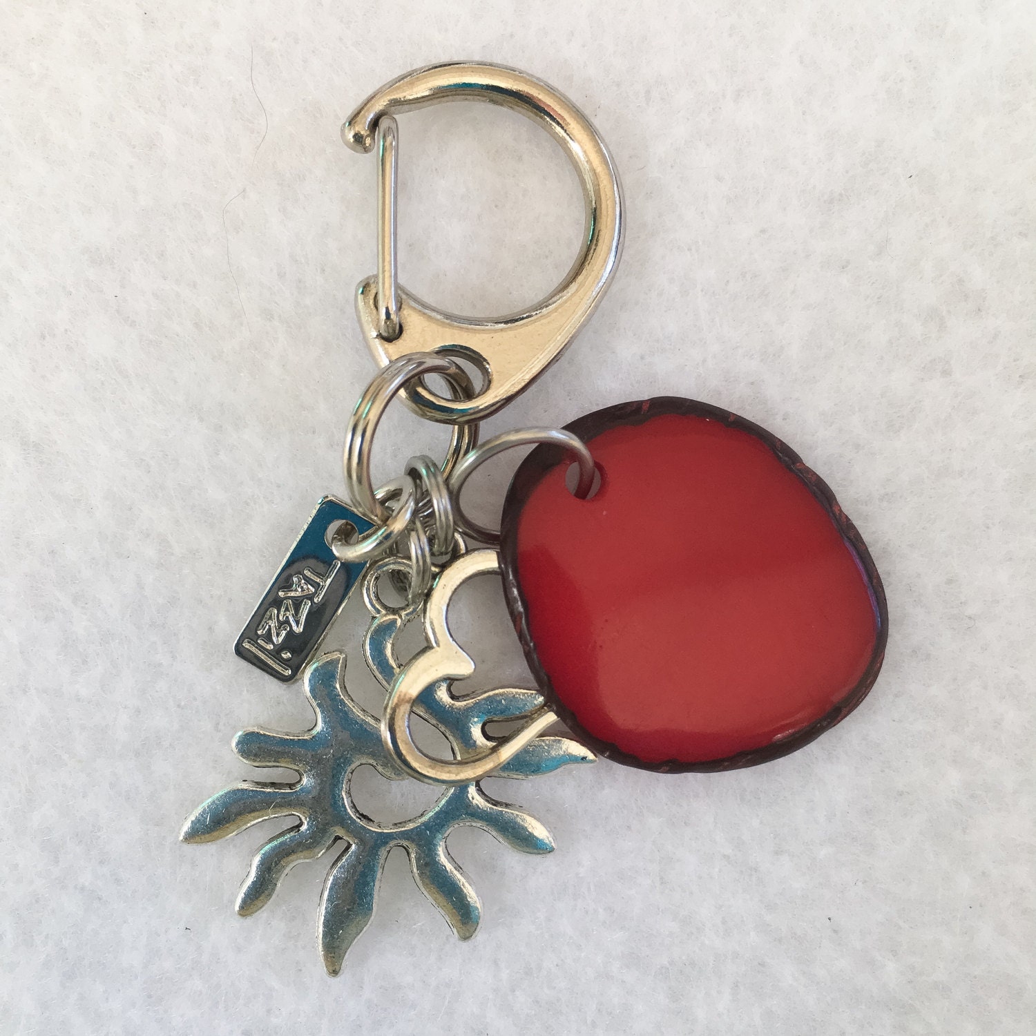 Individuelle Anhänger Für Rucksack, Geldbörse, Handy - Sie Wählen 2 Individuelle Reize Und Power-Objekt Ist Taguanuss von TazzilStore