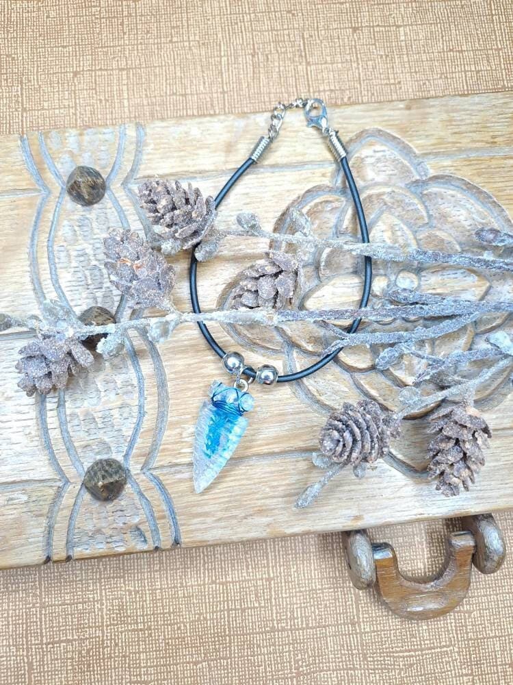 Armband Pfeilspitze Haizahn Gießharz Kunstleder Schwarz Geschenk Für Ihn Armband Pfeilspitze Haizahn Gießharz Kunstleder Schwarz Geschenk Für Ihn von TcheersHandmades
