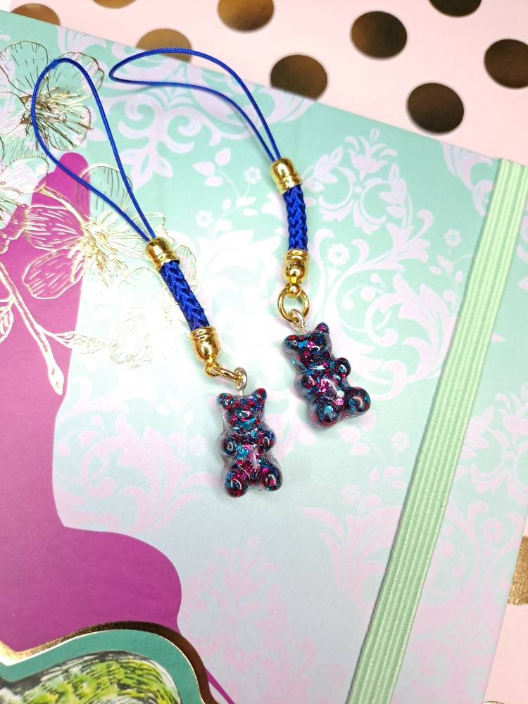 Schlüsselanhänger Weingummibär Blau Pink Resin Gießharz Charm Schlüsselanhänger Weingummibär Blau Pink Resin Gießharz Charm von TcheersHandmades
