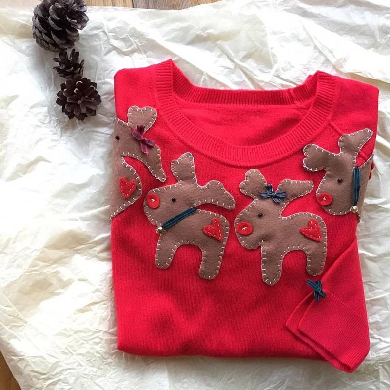 Handgemachter Weihnachtspullover Mit Gefilzten Rentieren Handgemachter Weihnachtspullover Mit Gefilzten Rentieren von TeaBagBiscuit