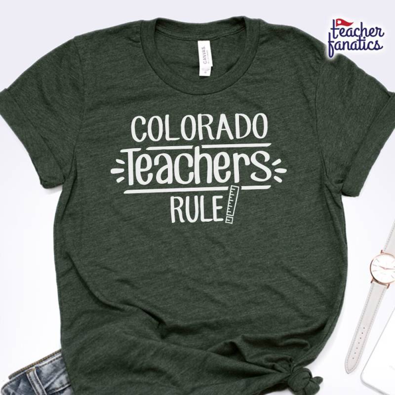 Colorado Teacher Rule School Spirit Shirt - Lustiges State Team T Neue Schüler Erzieher, Zukünftige Ausbilder, Nationale Bildungskonferenzen Colorado Teacher Rule School Spirit Shirt - Lustiges State Team T Neue Schüler Erzieher, Zukünftige Ausbilder, Nationale Bildungskonferenzen von TeacherFanatics